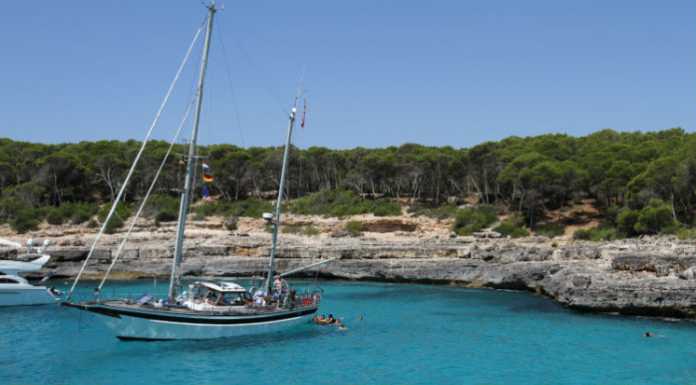 Hyra båt på Mallorca – Bästa tipsen, priser & platser